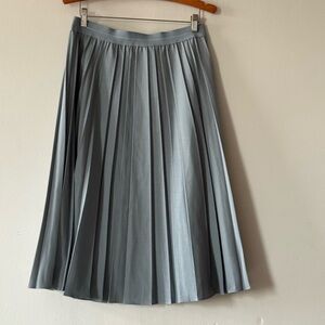 MELI Elegant Gray Pleated Skirt